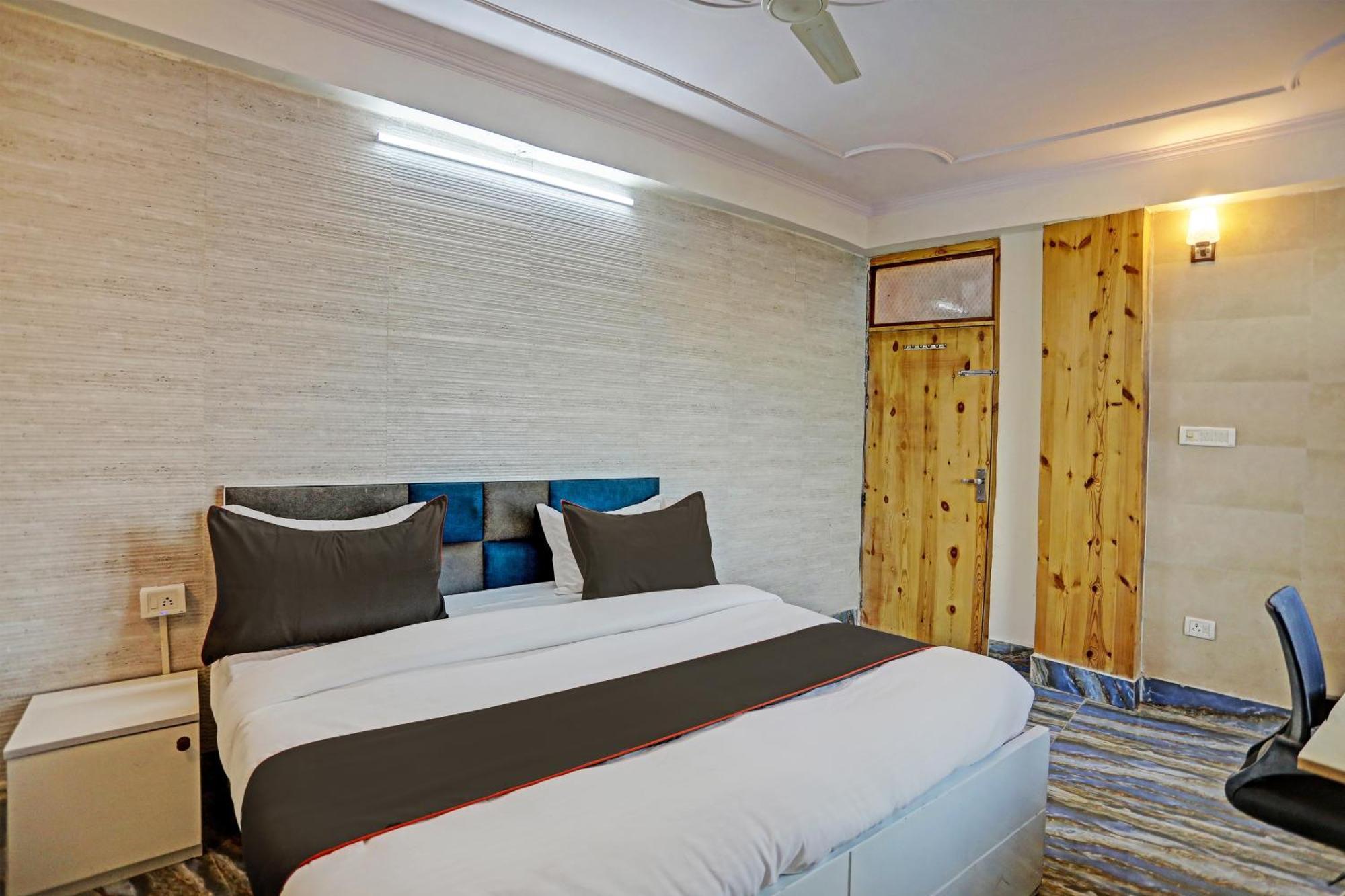 Umen Hotel Nearest Sector 66 Noida Exterior foto