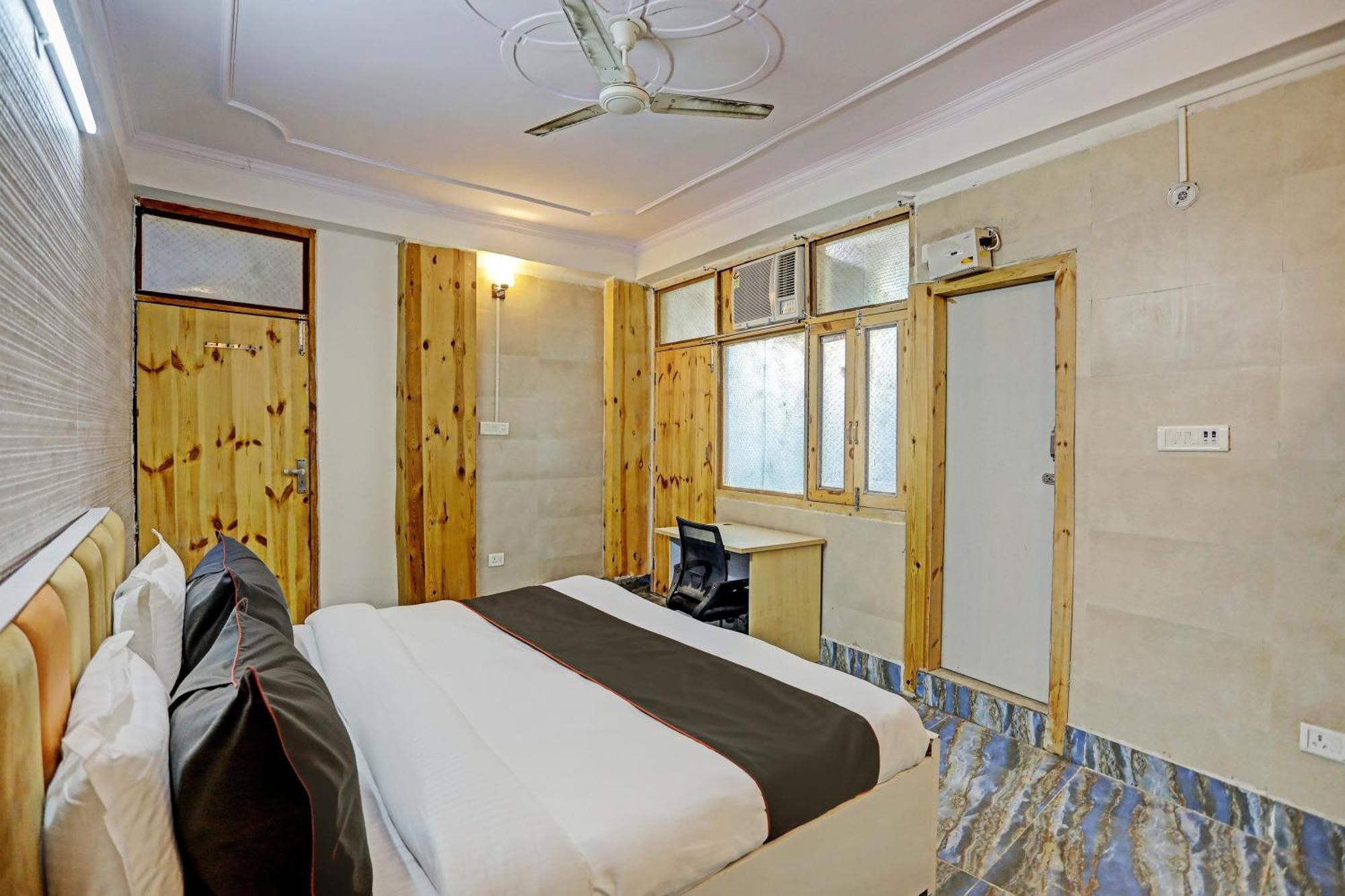 Umen Hotel Nearest Sector 66 Noida Exterior foto